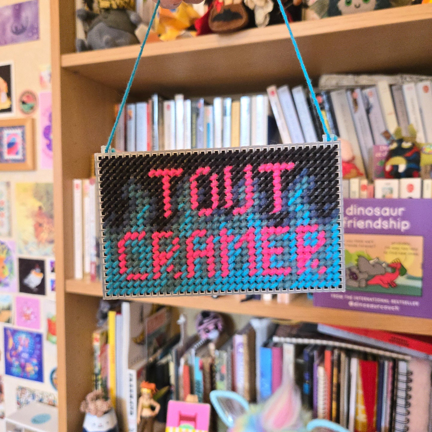 "Tout Cramer" Neon Sign